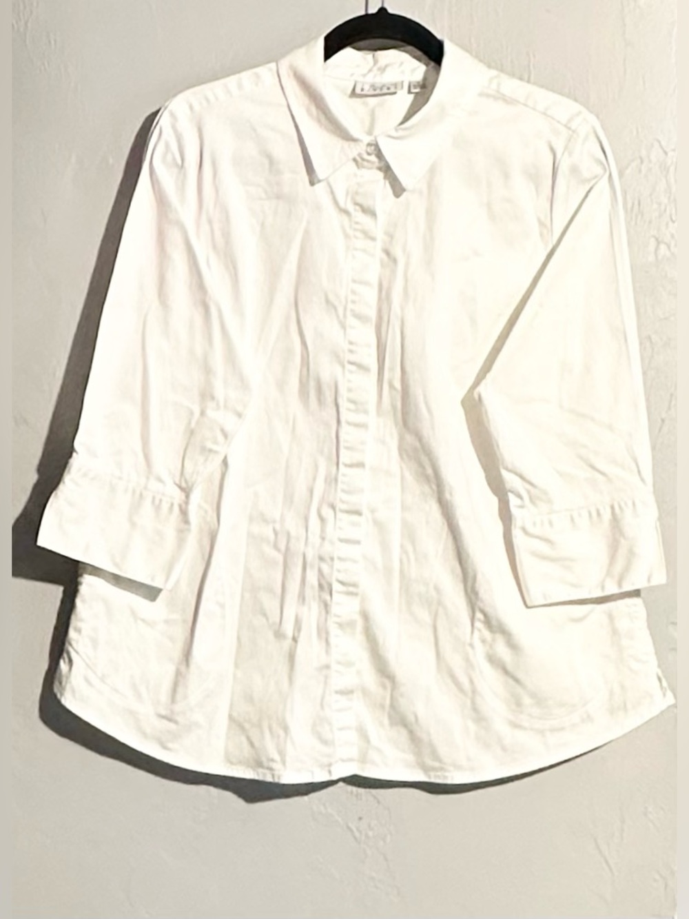 Joan Rivers Classic Collection Preppy Professional White Button-Down Shirt, M